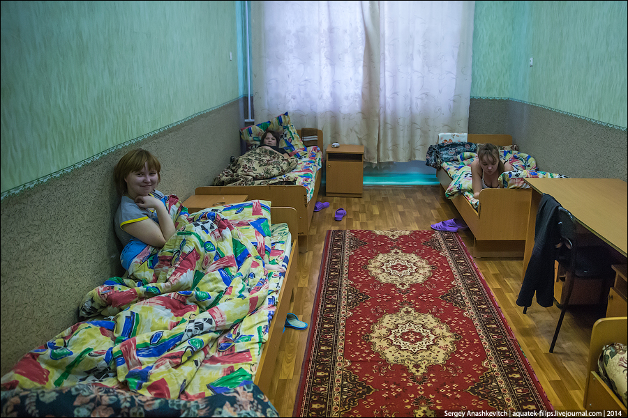 Patients live in the center during their treatment. This is a girls' bedroom.